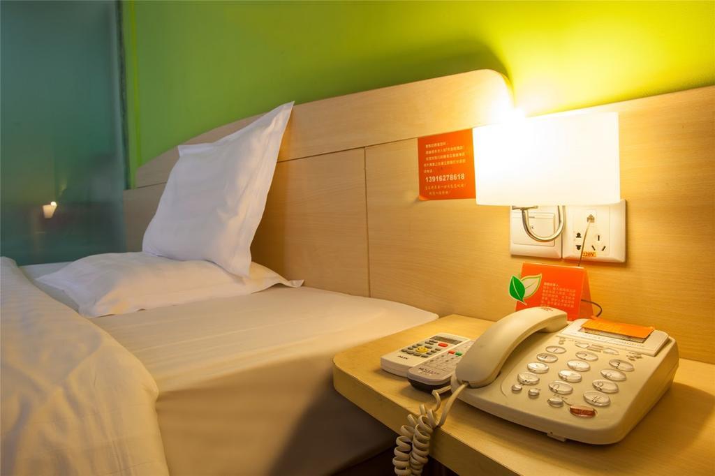 7Days Inn Bazhong Nanchi South Road Phoenix City Room photo